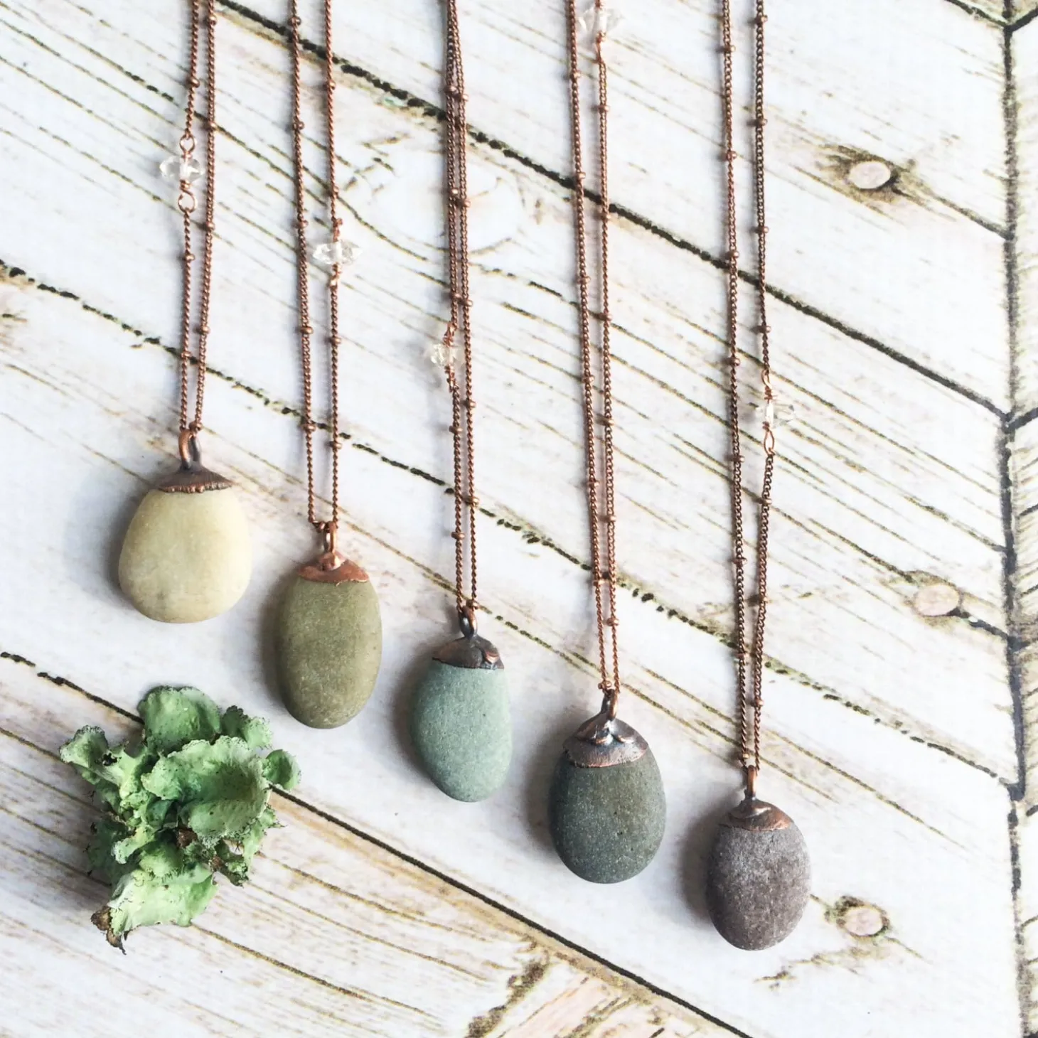 Beach pebble necklace | Raw stone necklace