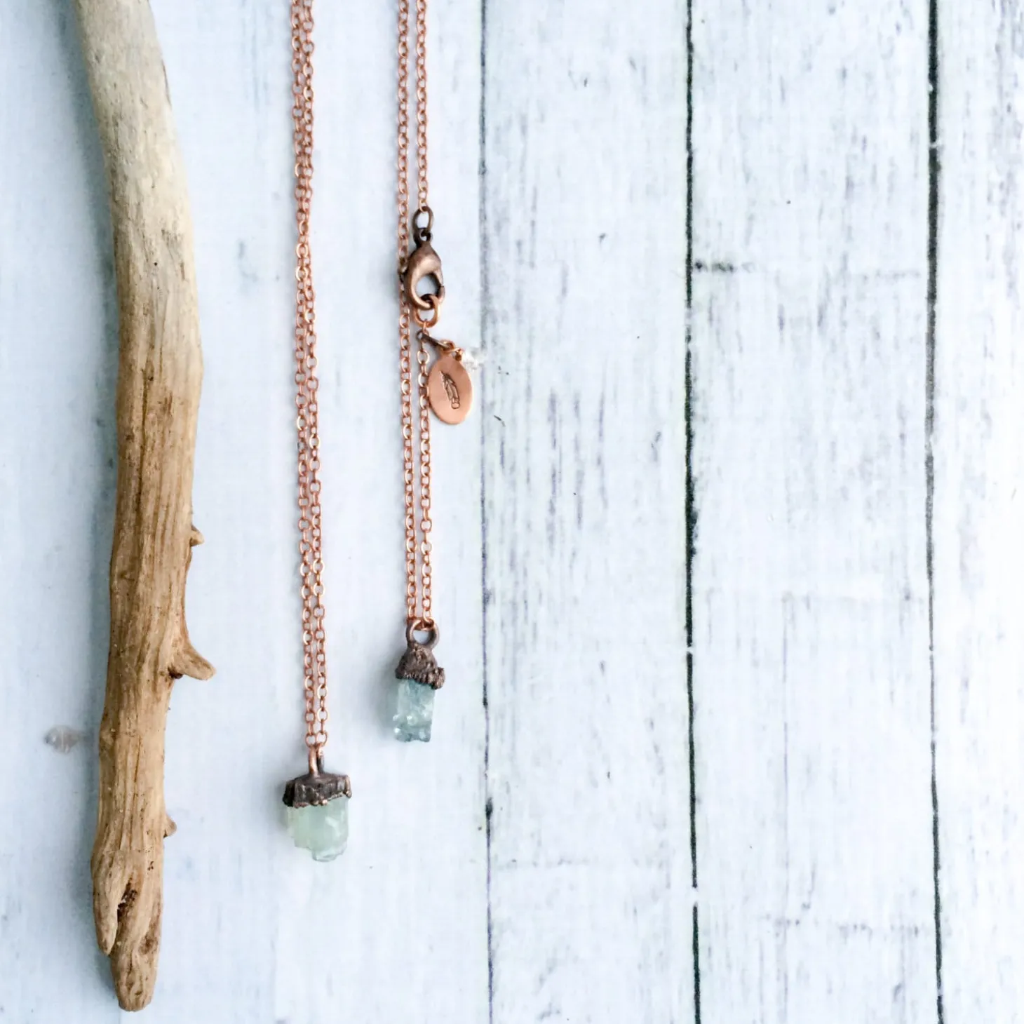 Delicate aquamarine crystal necklace | Dainty aquamarine gemstone jewelry