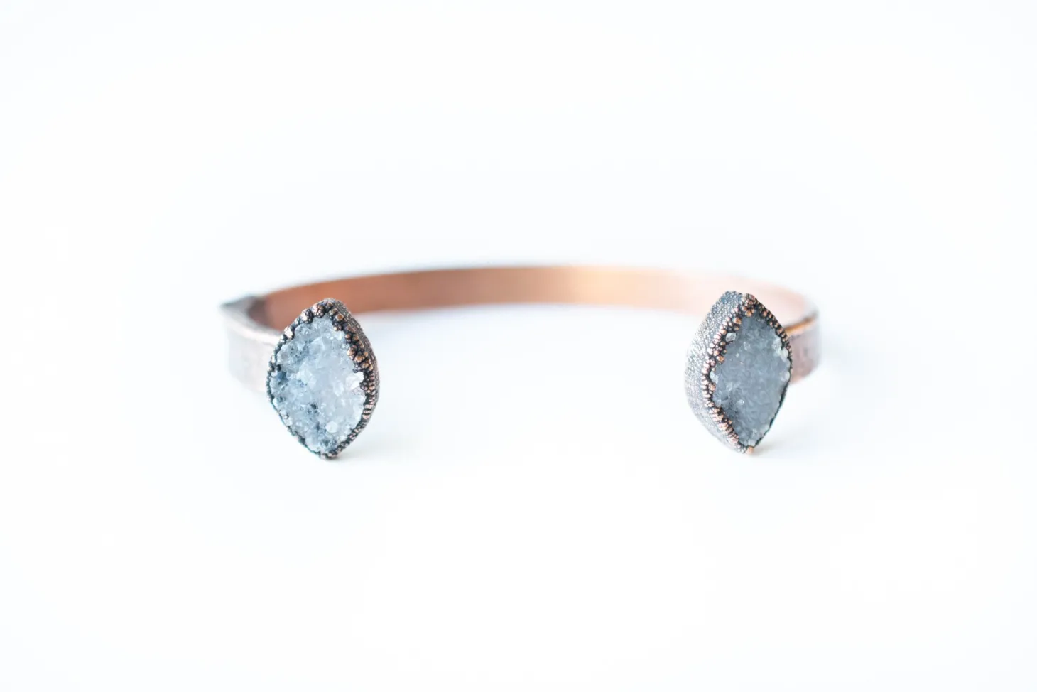 Druzy Crystal Cuff Bracelet | Natural druzy Cuff Bracelet