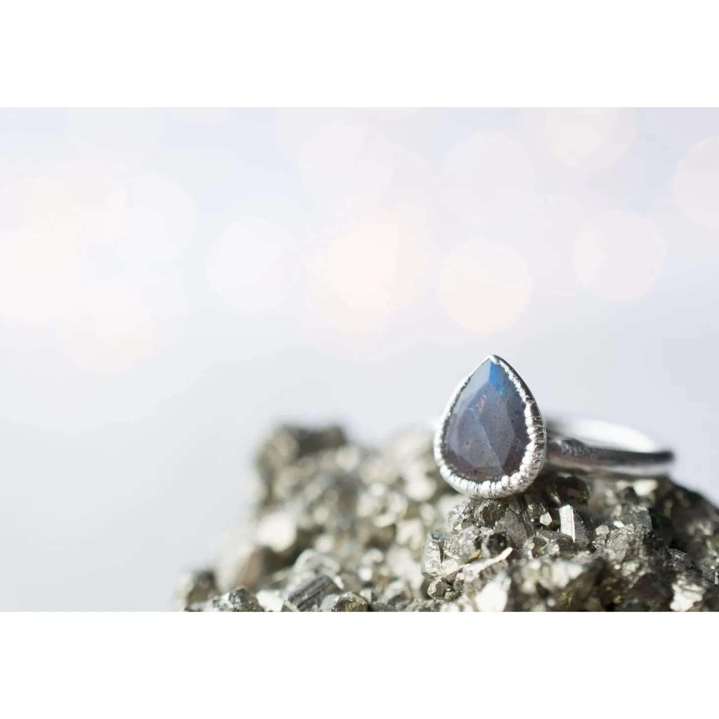 Silver Labradorite feldspar ring | Silver Labradorite Ring